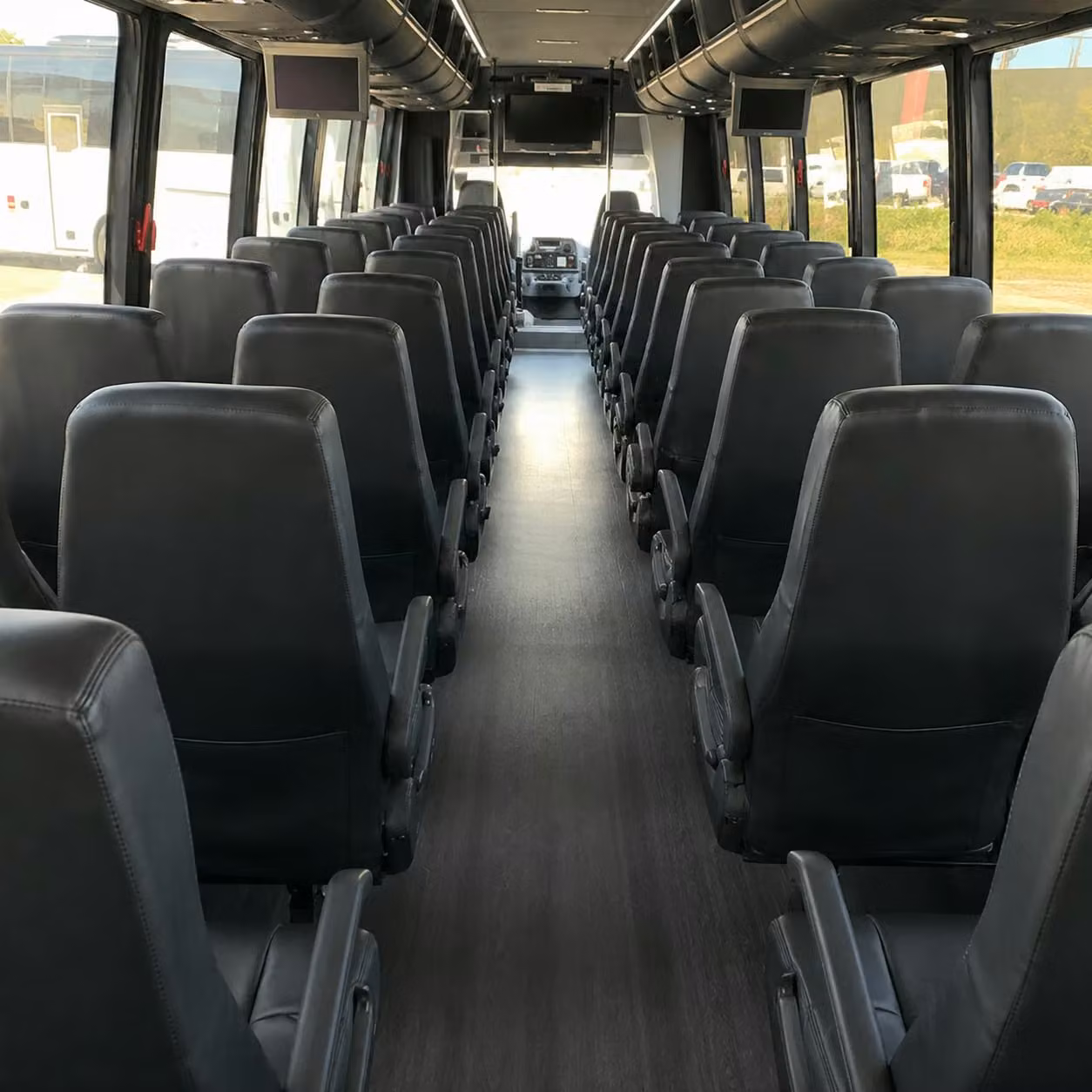 pasadena 15 passenger minibus rental